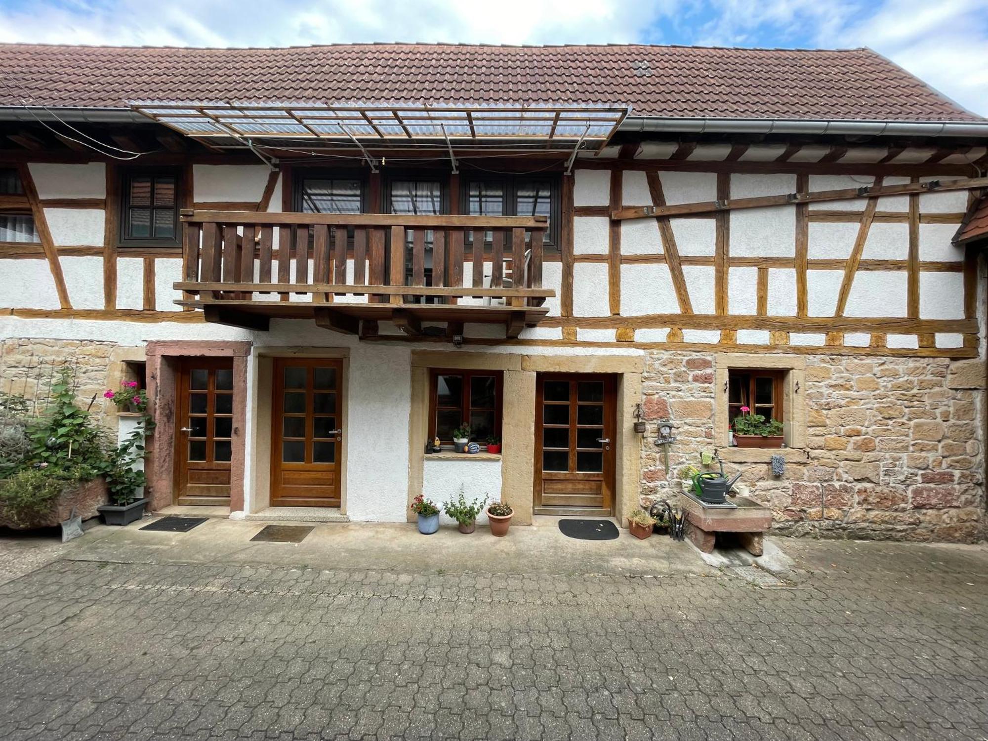 Weingut Und Destillerie Bernd Klein Pleisweiler-Oberhofen Экстерьер фото